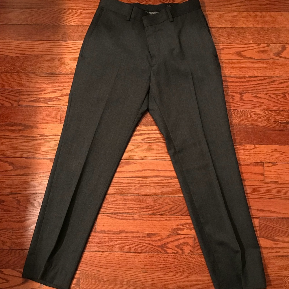 Men’s Banana Republic gray flat front dress pants